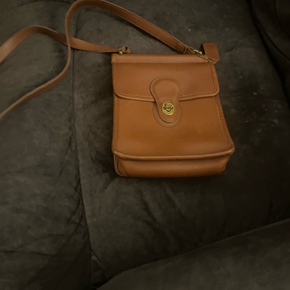 Vintage Coach Crossbody chestnut, amazing condition near perfect amazing deal - Picture 1 of 9